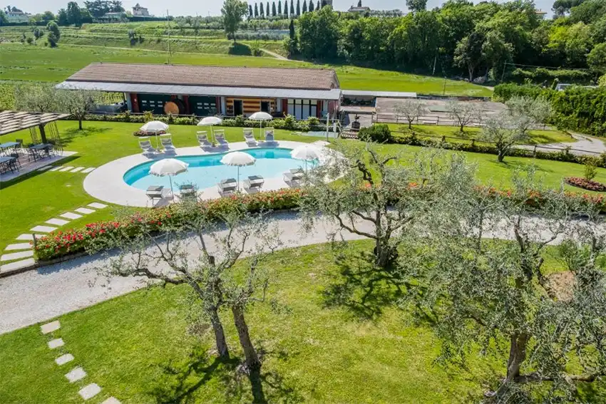 Le Ginestre Nähe zum See