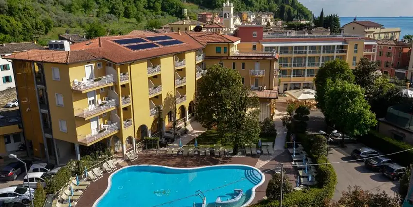 Hotel Bisesti Garda